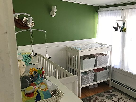 Upstairs Bedroom/Office Spac