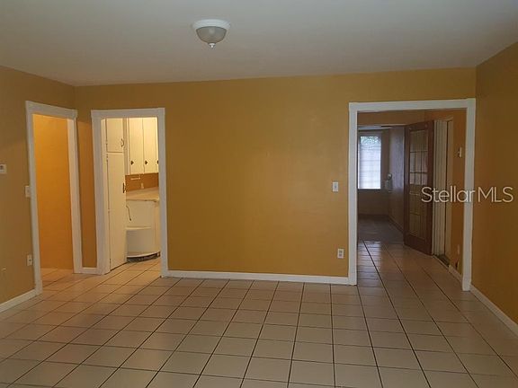 3rd image of 118 Evans St