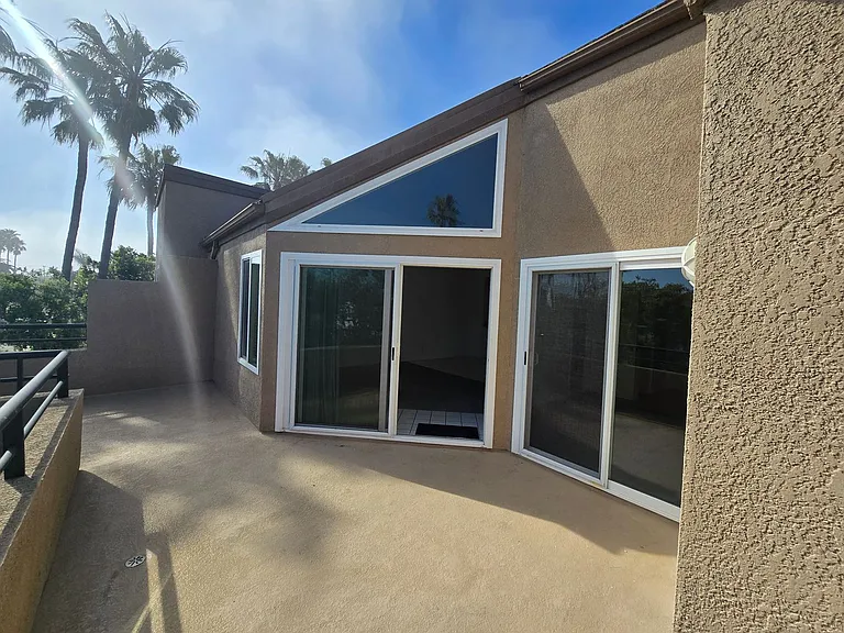 1200 Pacific Coast Hwy #303 — Photo 21