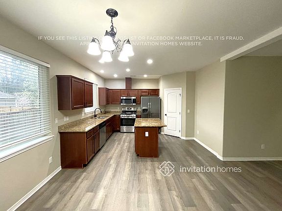 4th image of 18133 76th Ave E