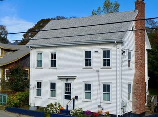 27 Pearl St, Provincetown, MA 02657