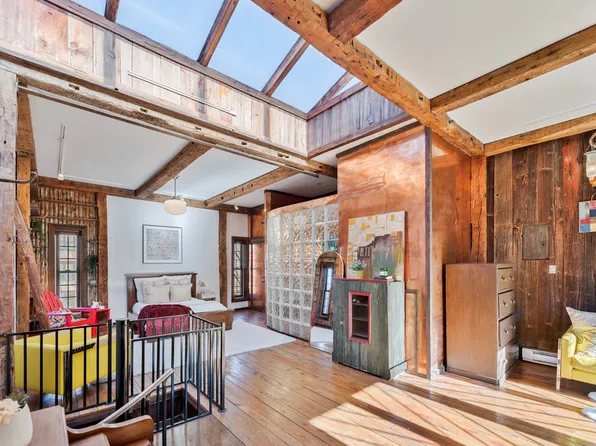 463 West 47th Street image 15 of 27