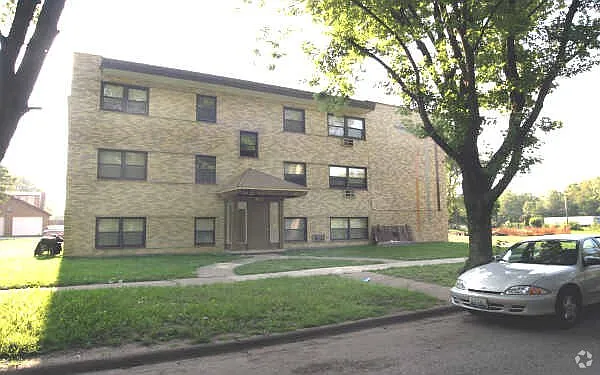 811 Sangamon St #3A