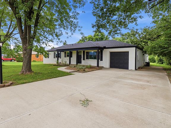 2nd image of 124 Lynnview Dr