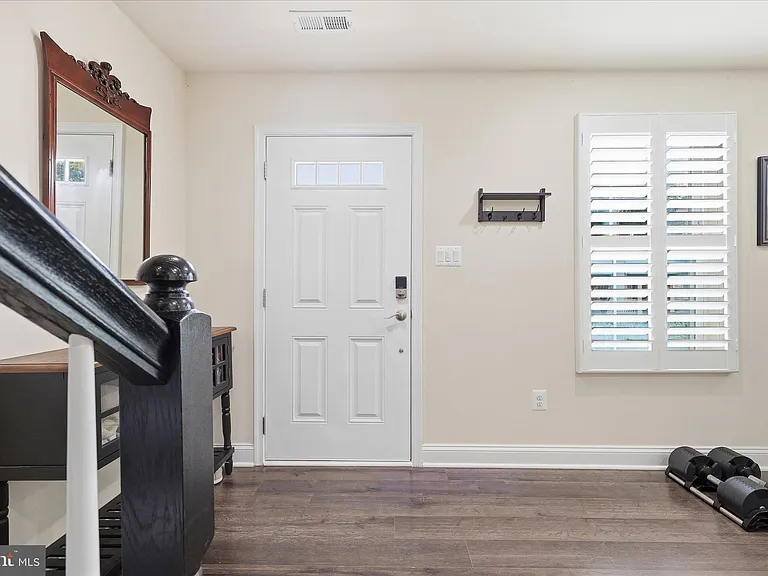 5060 Judicial Way — Photo 4