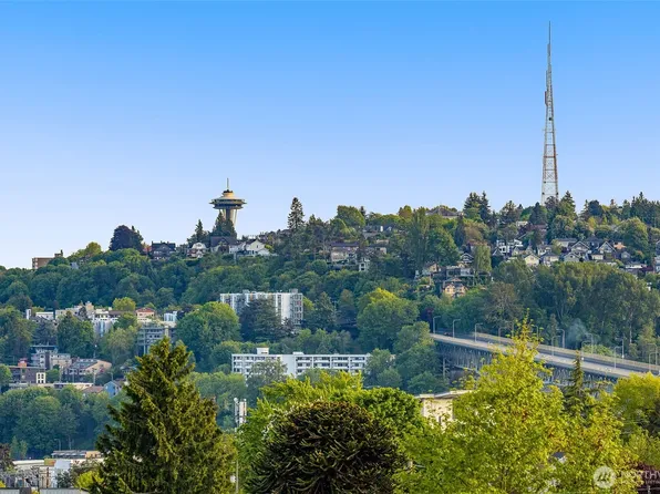 4416 Midvale Avenue N, Seattle, WA 98103