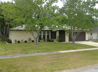 956 Pineland Dr, Rockledge, FL 32955
