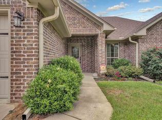 11162 Water Oak Dr, Flint, TX 75762