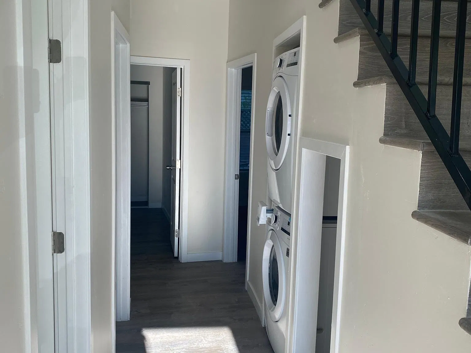 4 bed, 1200 sqft, $5,450 — Photo 4