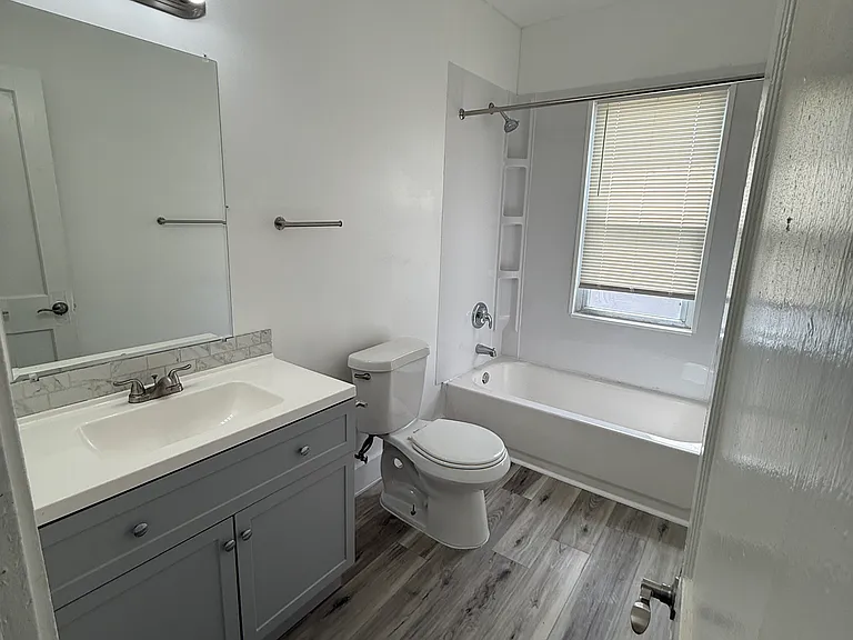 15203 Kinsman Rd #3 — Photo 13