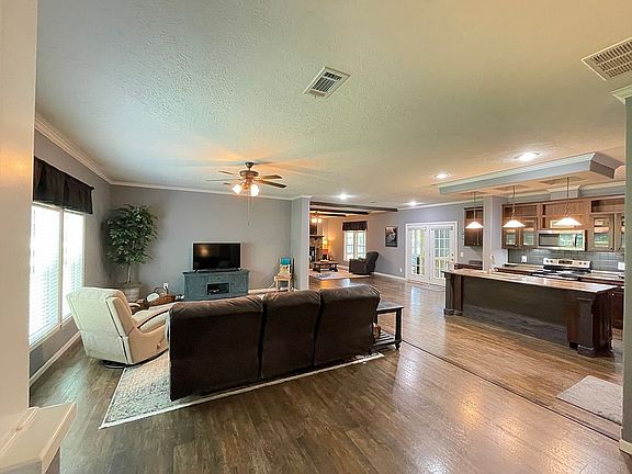 4th image of 2714 Oak Trail Shores Dr