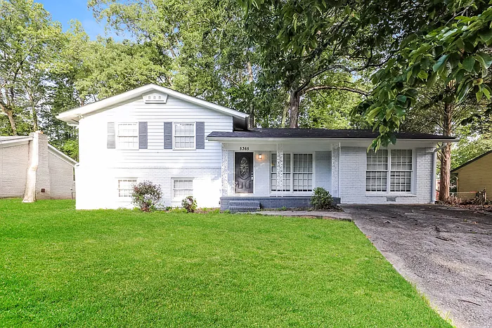 5365 Denny Dr