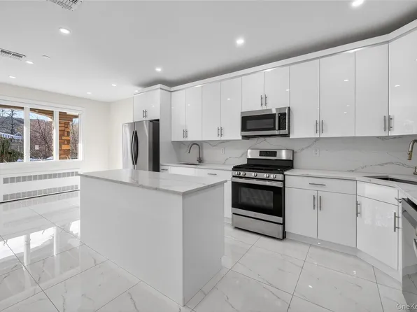 2 Bluefield Drive #103, Spring Valley, NY 10977