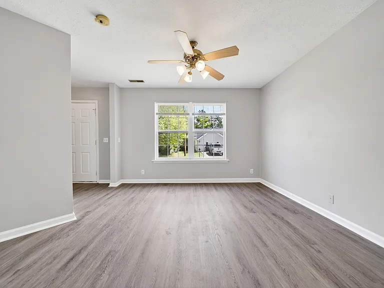 998 Tom Hailey Blvd — Photo 27
