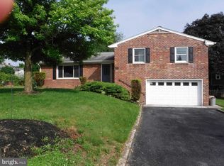 824 Magaro Rd, Enola, PA 17025
