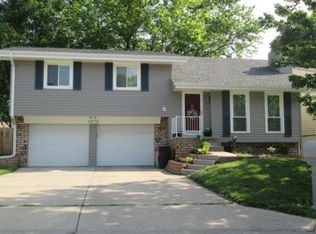 14718 Weir St, Omaha, NE 68137