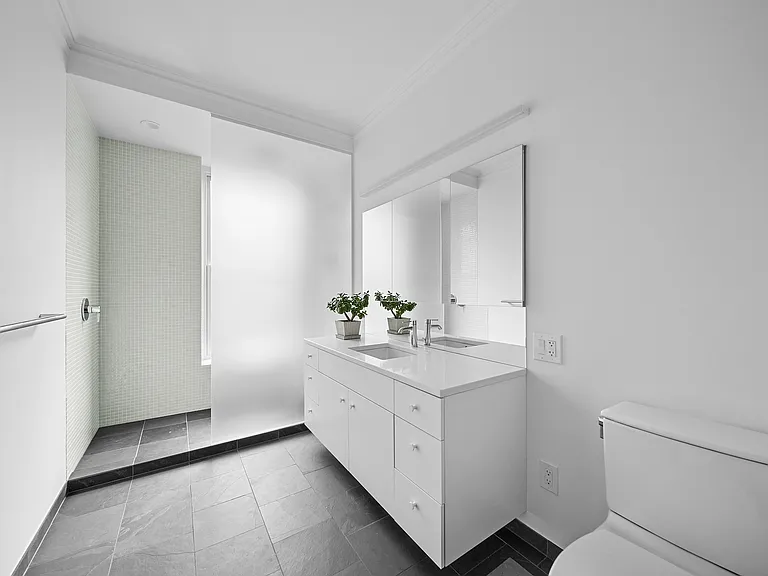 548 State St #1 — Photo 7