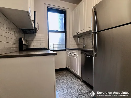 Rented by Sovereign Associates | media 34