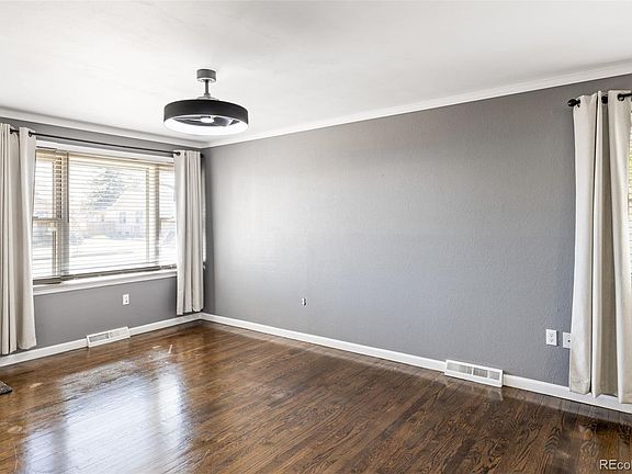 5th image of 119 S 8th Avenue