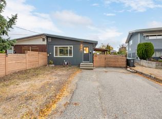 880 Hollydell Rd, Kelowna, BC V1X 1L7