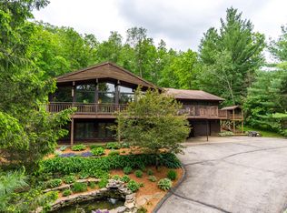 W5369 Norseman Dr, La Crosse, WI 54601