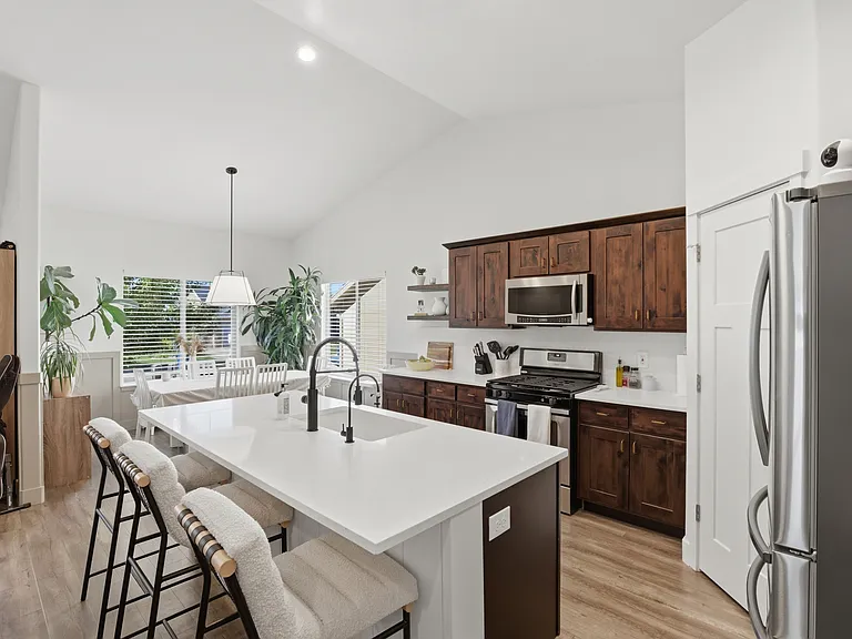 4779 W Plainfield Rd — Photo 11
