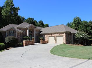 5881 Bay View Dr, Buford, GA
