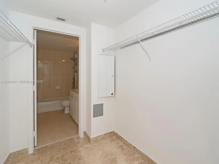 1750 N Bayshore Dr #1515 — Photo 22