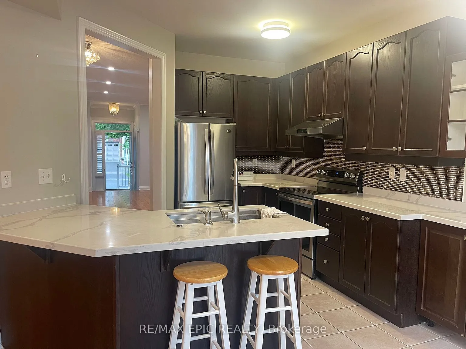 4 bed, $3,350 — Photo 3