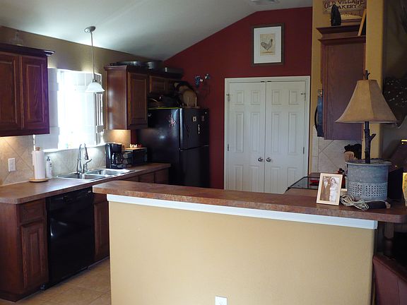4th image of 111 Cailin Ct