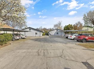 310 W Center St, Hanford, CA 93230