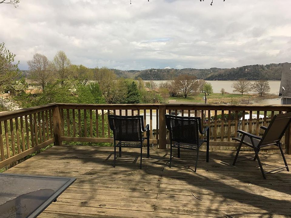 1st image of 16596 Rainbow Dr