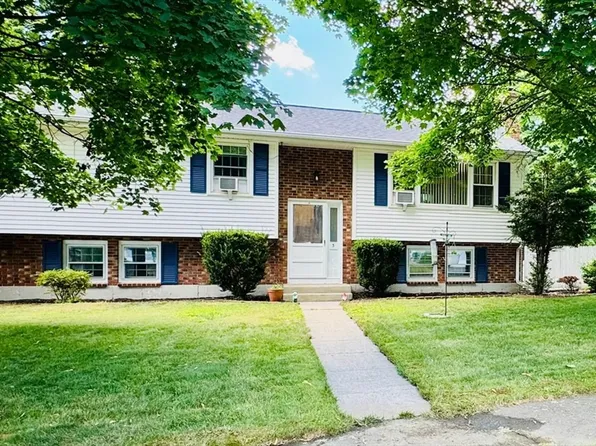 3 Bluegrass Ln, Shrewsbury, MA 01545