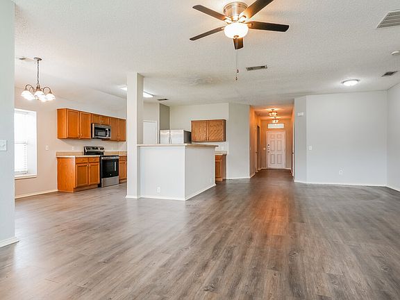 5th image of 1514 Wavecrest Dr
