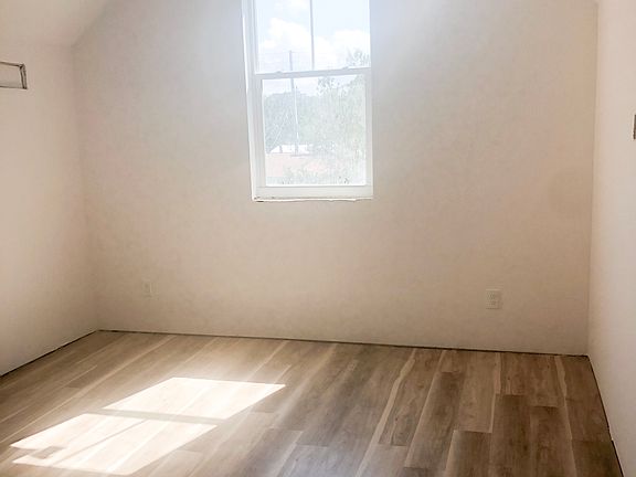 Guest bedroom 2