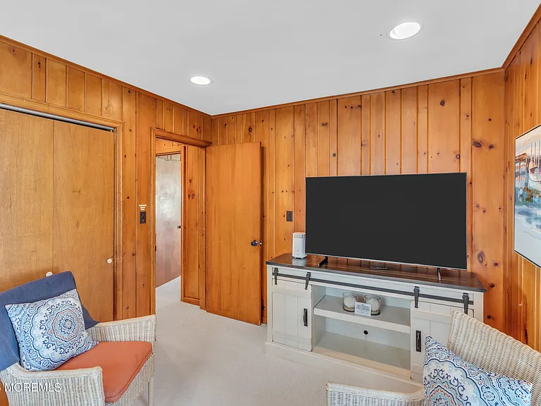 411 Ocean Ave — Photo 11