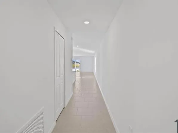 4102 San Felice Ln, North Fort Myers, FL 33917