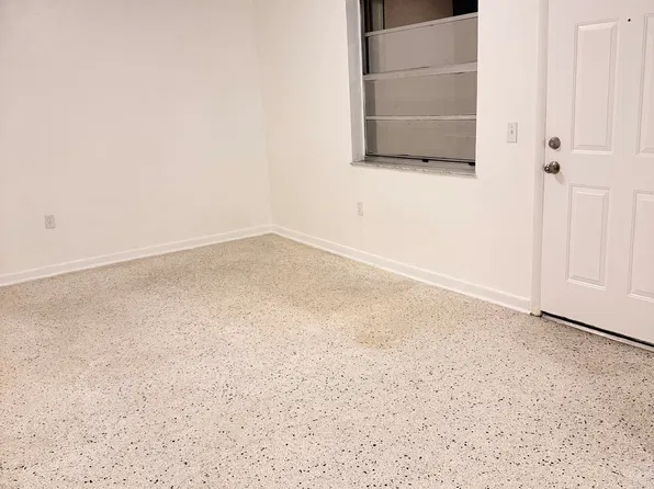 1860 SW 4th St APT 5, Miami, FL 33135