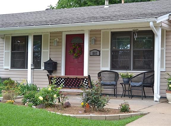3rd image of 807 Aransas Dr