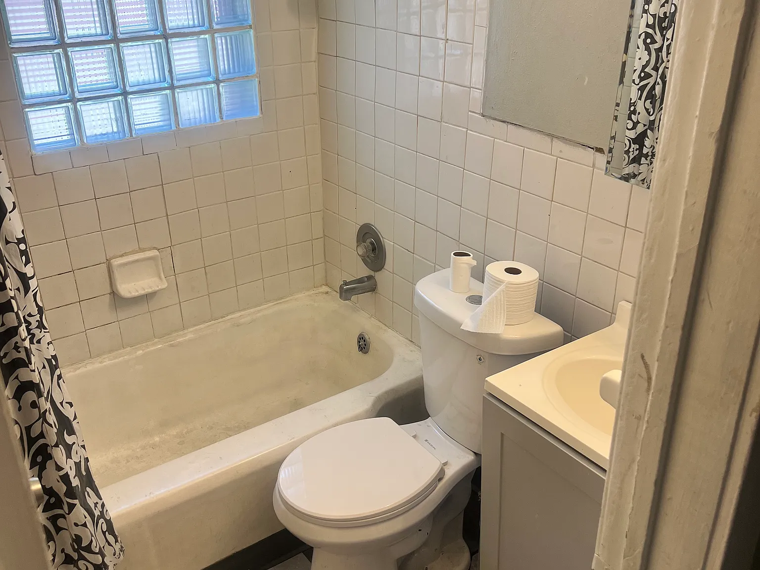 4 bed, 1260 sqft, $1,650 — Photo 3