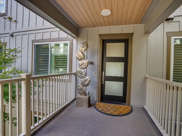 5615 SE Scenic Ln, Vancouver, WA 98661