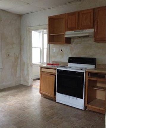 4th image of 463 N 22nd St