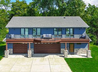 7912 Lake Shore Dr, Cedar Lake, IN 46303