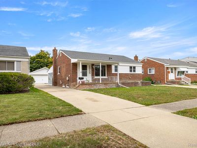 15755 Cameron St, Southgate, MI, 48195
