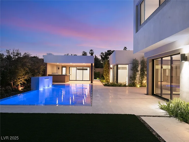 7385 Heron Canyon Ct — Photo 56