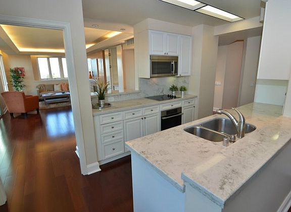 5th image of 601 Laurel Ave APT 807