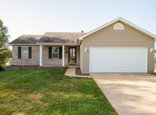 30 Glen Meadows Dr, Troy, MO 63379