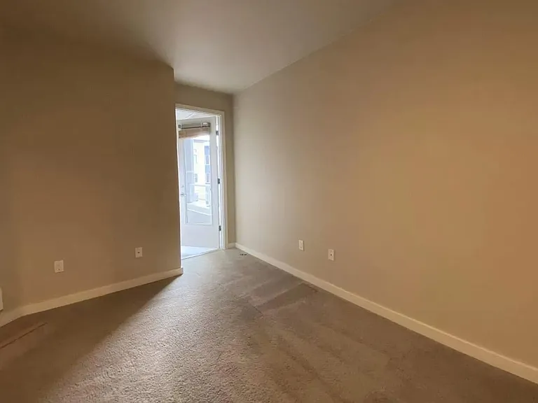 925 110th Ave NE #411 — Photo 5