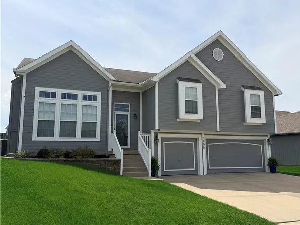 3805 NW Old Stagecoach Rd, Kansas City, MO 64154