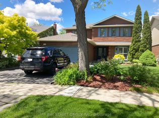 1485 Greenbriar Dr, Oakville, ON L6M 1Y9